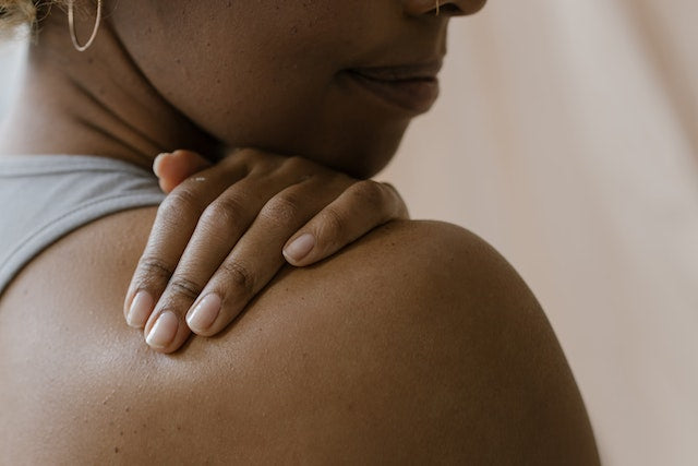 Linderung von Schulterschmerzen: Ein umfassender Leitfaden für eine langanhaltende Linderung